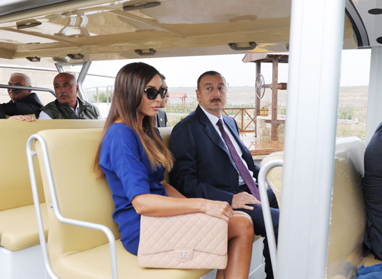 Azerbaijani president and his spouse visit Gala State History-Ethnography Preserve (PHOTO)
